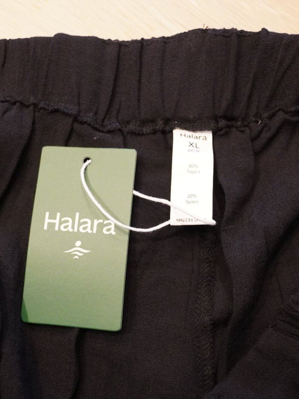 Halara Black Wide Leg Pull-On Pants XL Petite NWT - Picture 3 of 3